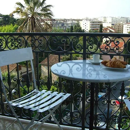 Sleeps 4 Air Con Wifi Apartment *